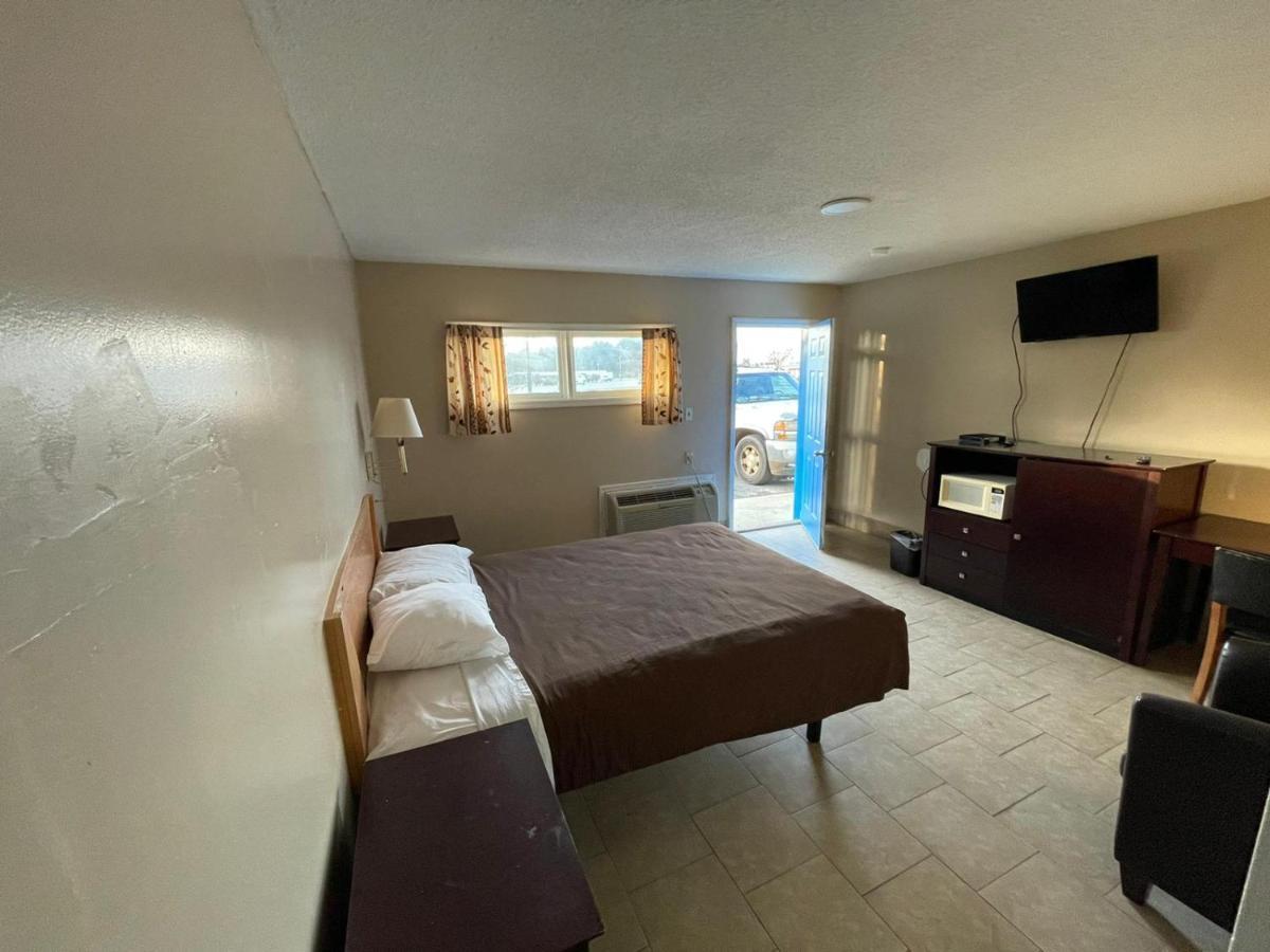 Budget Inn Decatur Priceville Bagian luar foto